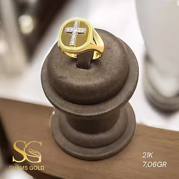 Gold ring - 21K 4.90GR